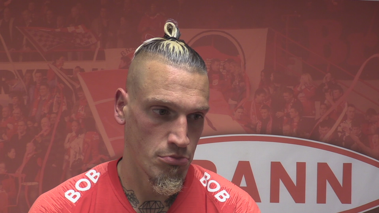 Vito: - Vi skal reise oss sammen